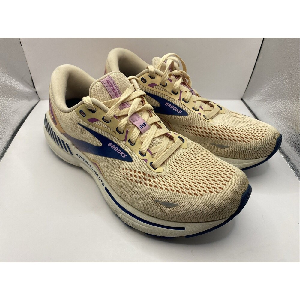 Brooks Adrenaline GTS 23 Women’s Running Shoes Size 9.5 Peach Apricot Blue